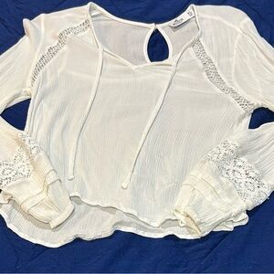 Hollister Cream Lace Accent Blouse